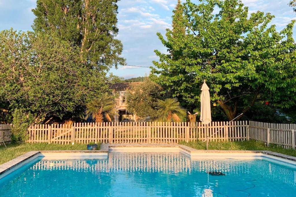 Appartement Dans Un Mas Provencal Allan Extérieur photo